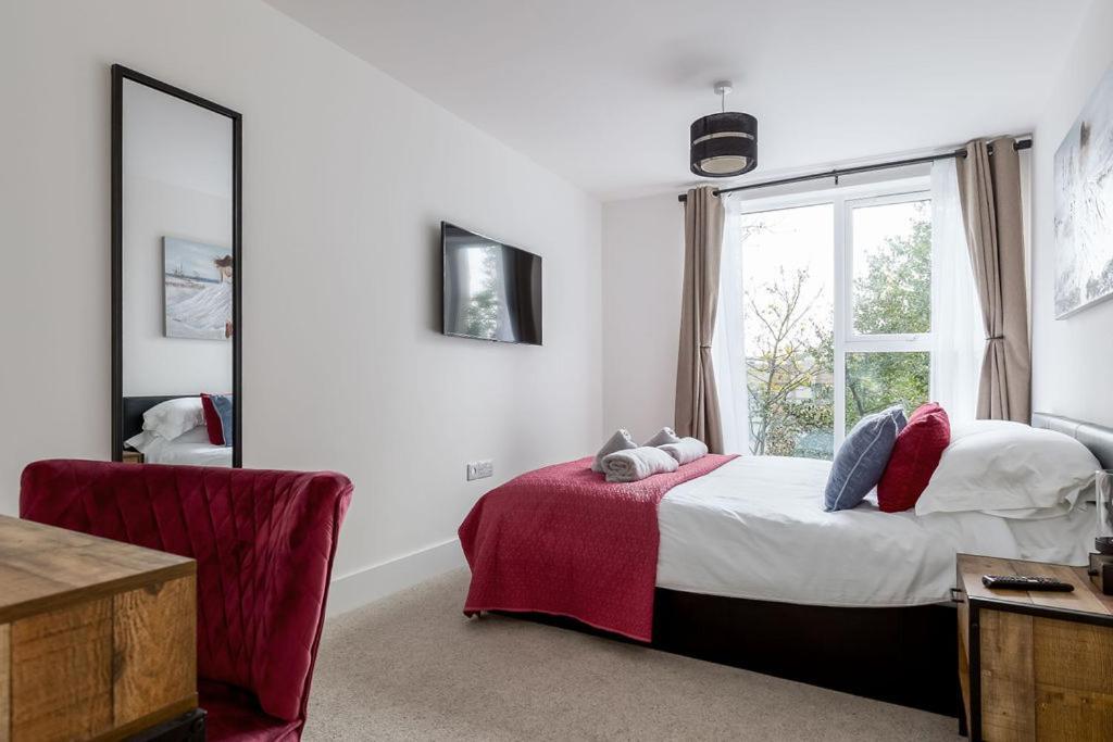 Stylish Town Centre Apartment, W Parking, Nr Beach Bournemouth Exterior photo