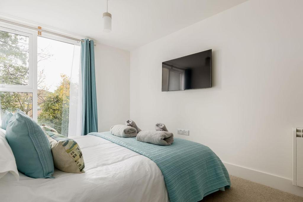 Stylish Town Centre Apartment, W Parking, Nr Beach Bournemouth Exterior photo